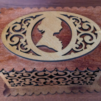 Cameo Keepsake Box
